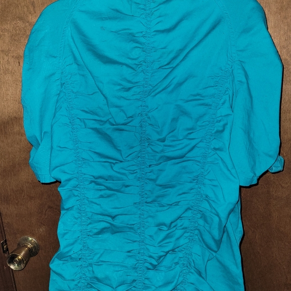 Plus Ruched Top - Picture 2 of 2